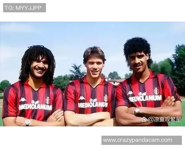 怀念足球传奇的瞬间全体合影致敬去世的足球明星们